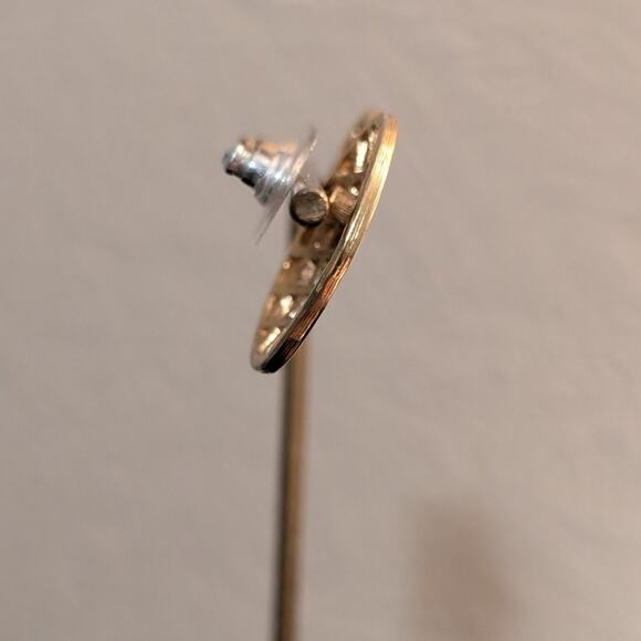 Vintage Gold Tone Basketweave Round Disk Post Earrings - Picture 2 of 5